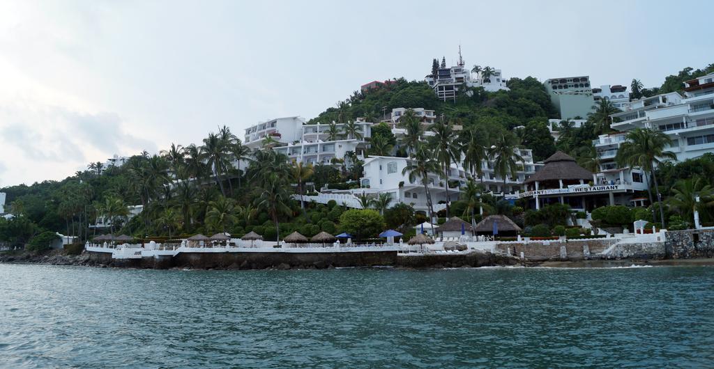 Dolphin Cove Inn Manzanillo Extérieur photo