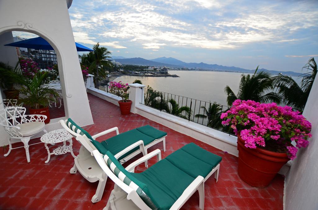 Dolphin Cove Inn Manzanillo Extérieur photo
