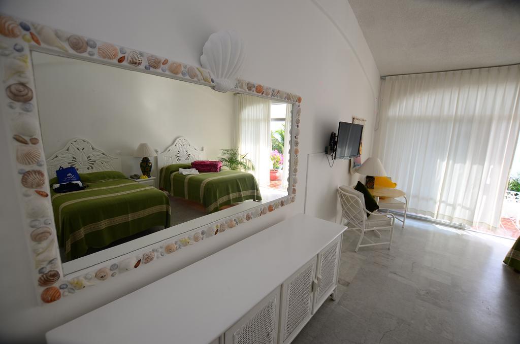 Dolphin Cove Inn Manzanillo Extérieur photo
