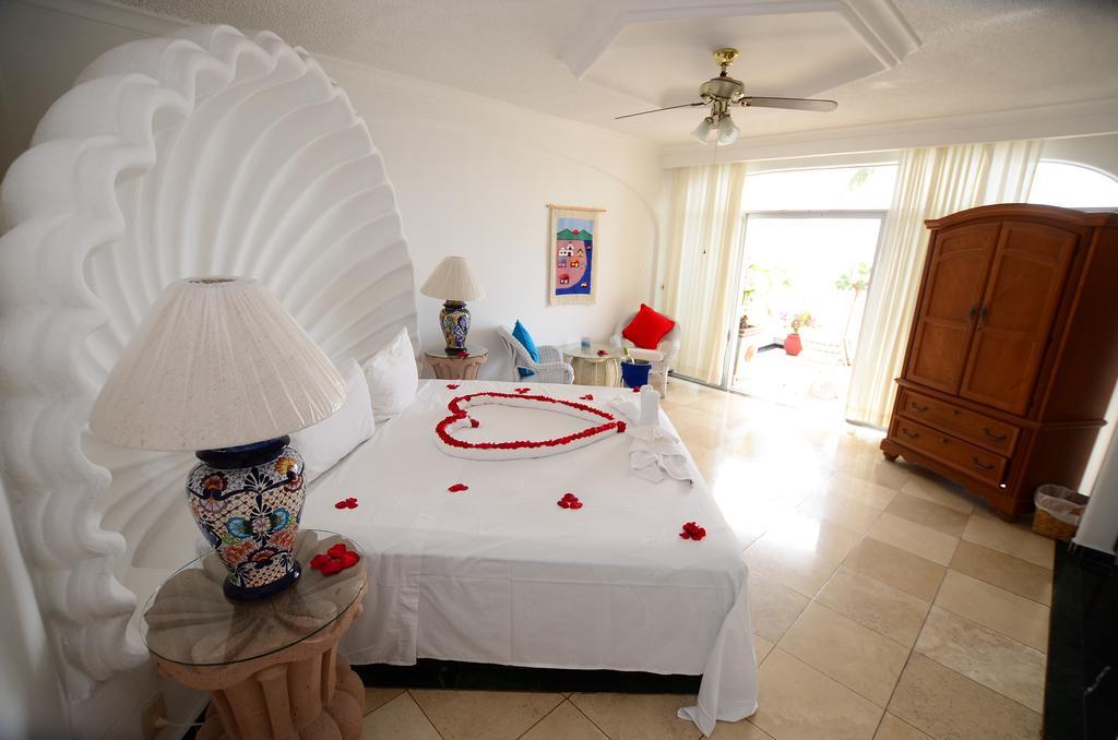 Dolphin Cove Inn Manzanillo Extérieur photo