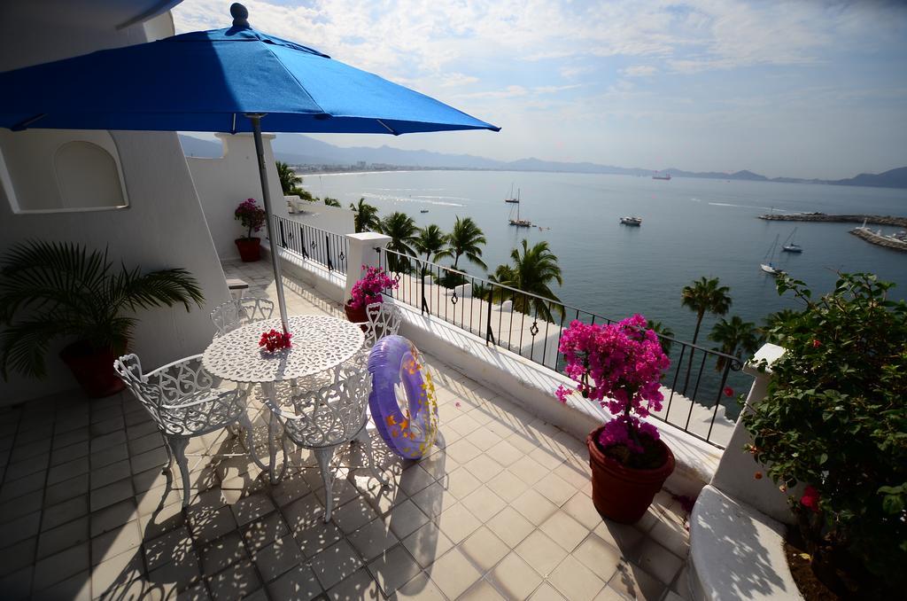 Dolphin Cove Inn Manzanillo Extérieur photo
